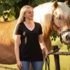 7P-Kollektion T-Shirt Damen schwarz V-Neck – Bild 2